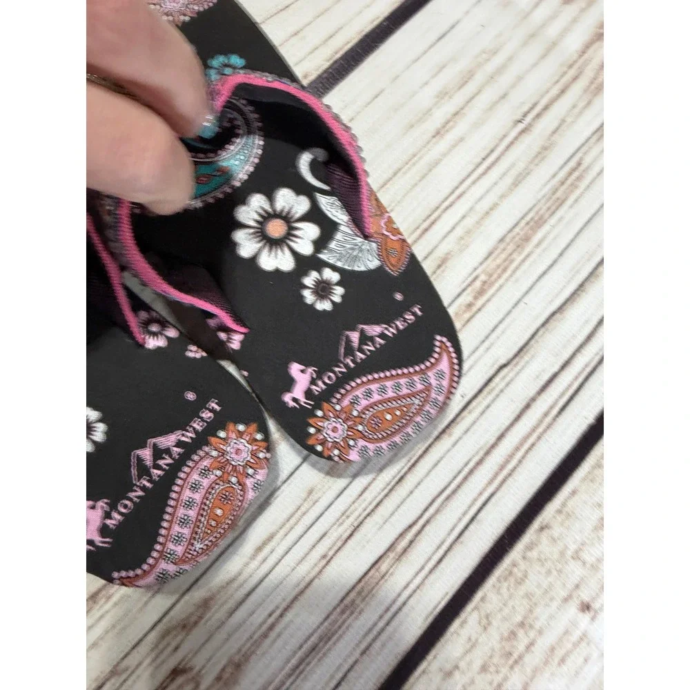 Montana West Girls Western Paisley Cross Concho Flip Flops Black Pink Size 13/1